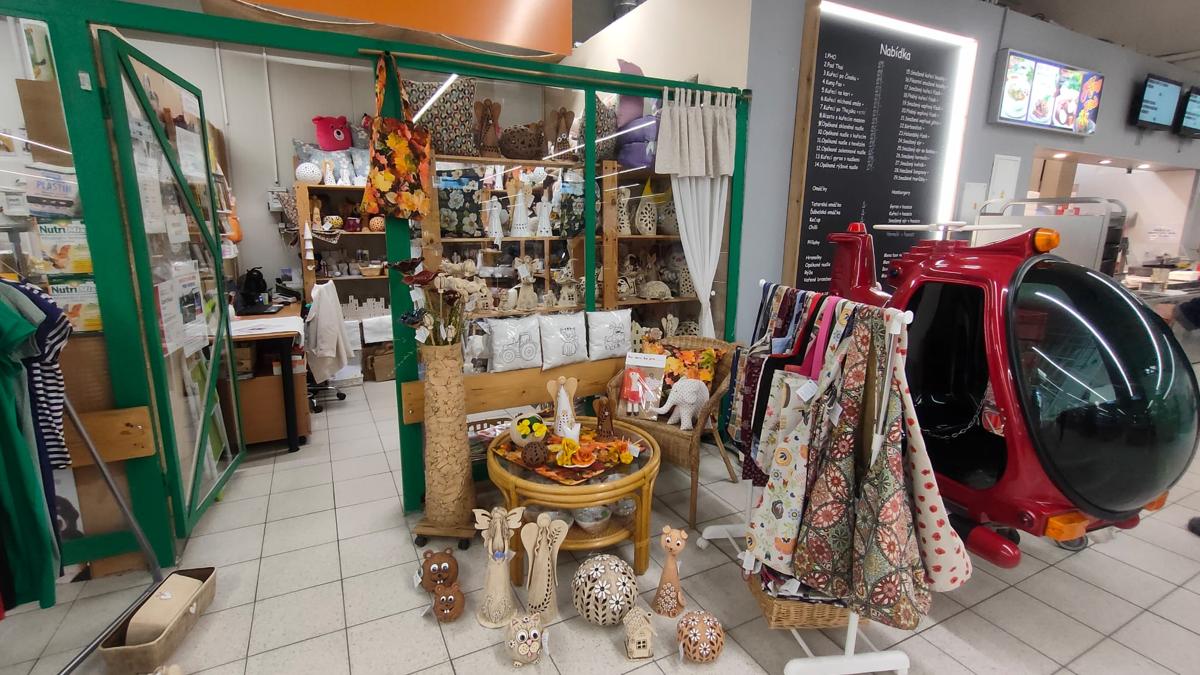 Naše prodejna se nachází v galerii supermarketu Terno v Opavě na Krnovské ulici. 